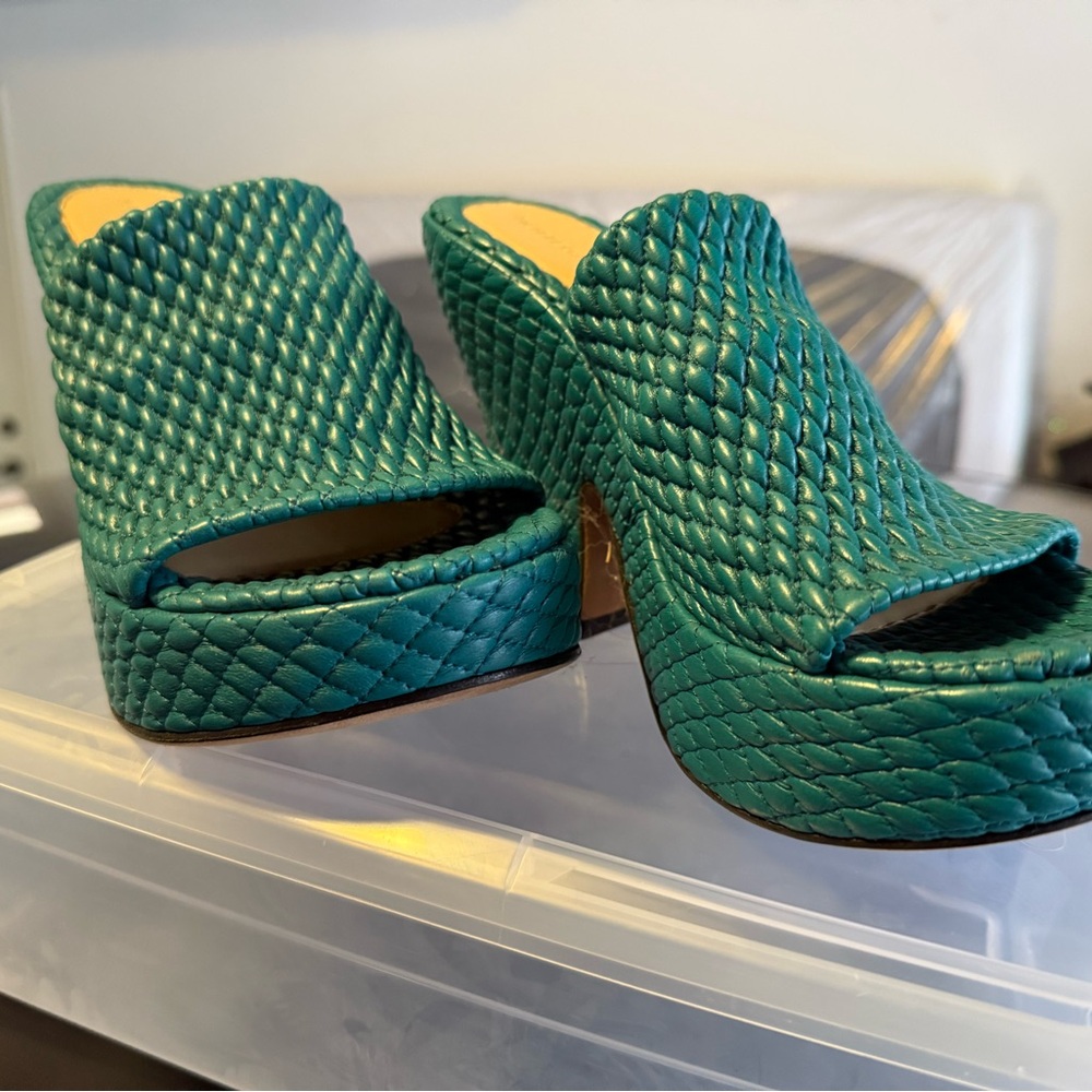 Bottega Veneta Deep Jade Woven Leather Platform Mules 36 (Worn Once)
